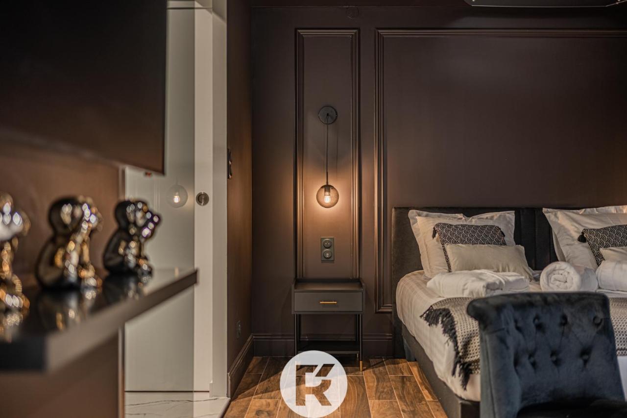 R'Apparts The Love Nest Suite Гренобль Экстерьер фото
