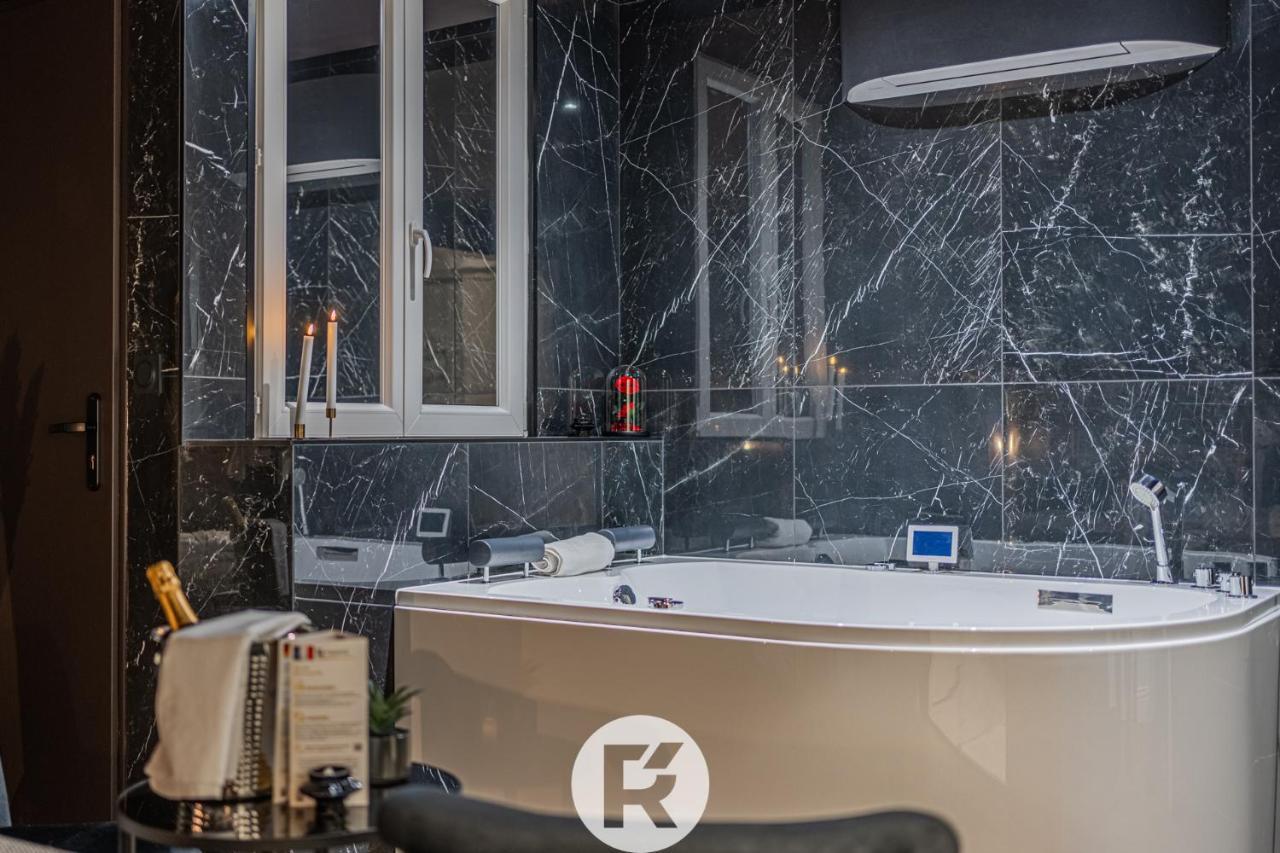 R'Apparts The Love Nest Suite Гренобль Экстерьер фото