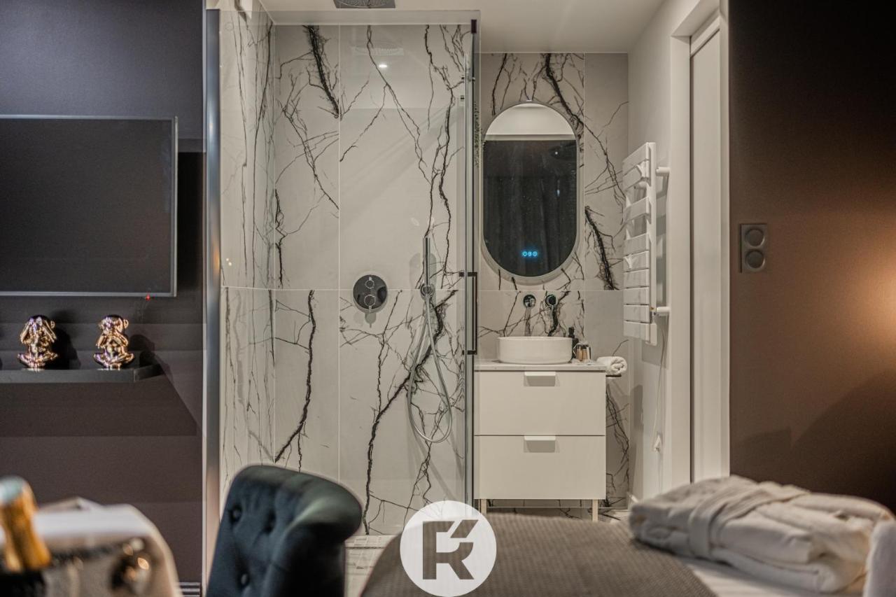 R'Apparts The Love Nest Suite Гренобль Экстерьер фото